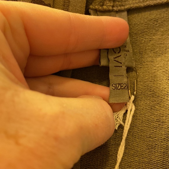 XCVI Tris Cape size 2 - Picture 2 of 7